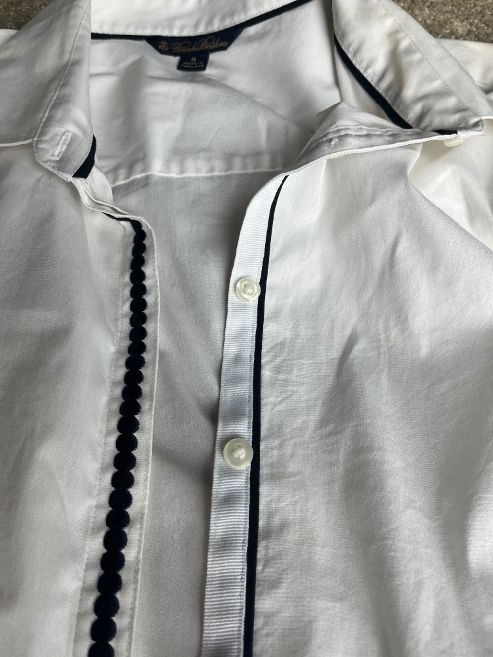 Brooks Brothers White Tailored Button-Down Shirt with Contrast Navy Piping & Cuf - Picture 6 of 6